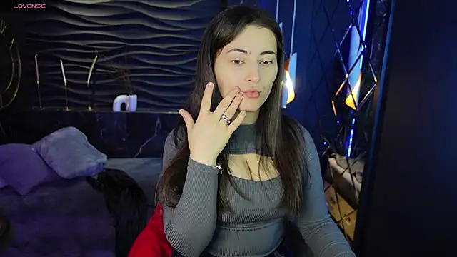 Snapshot of KylieMellow chatting on 03/15/25, 05:52 KylieMellow online show from 03/15/25, 05:52