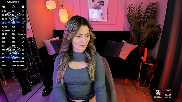 KylieMellow online show from 04/13/26, 01:15