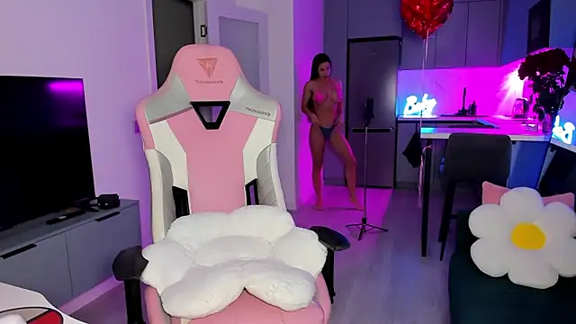 wow lovie online show from 02/27/26, 04:23