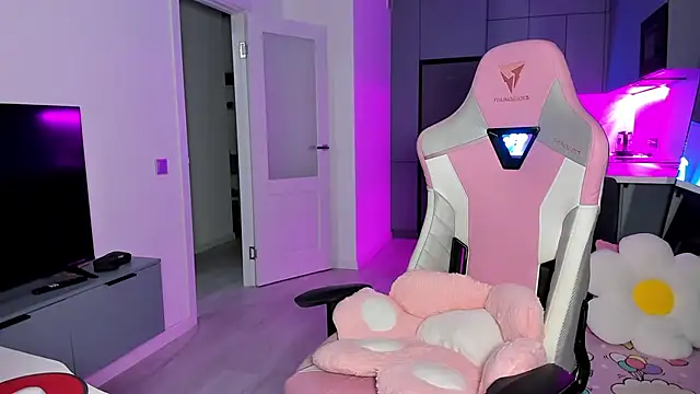 wow lovie online show from 03/10/26, 04:27