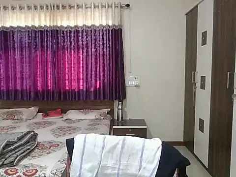 dhruv love online show from 11/29/25, 04:12