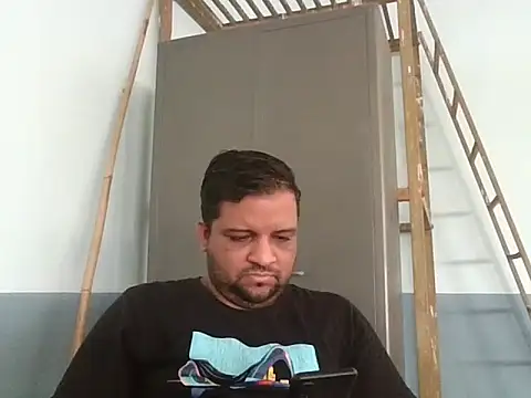 Snapshot of dhruv_love chatting on 05/08/26, 05:11 dhruv love online show from 05/08/26, 05:11