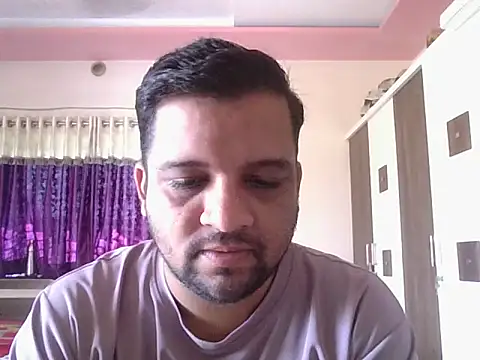 Snapshot of dhruv_love chatting on 09/10/25, 04:11 dhruv love online show from 09/10/25, 04:11