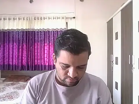 Snapshot of dhruv_love chatting on 10/13/25, 03:41 dhruv love online show from 10/13/25, 03:41
