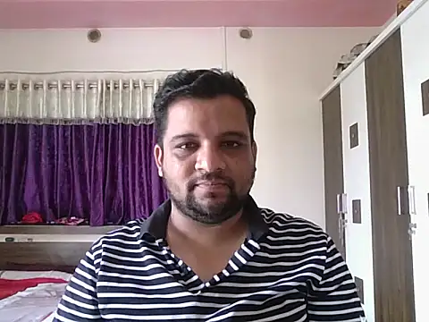 Snapshot of dhruv_love chatting on 09/16/25, 07:53 dhruv love online show from 09/16/25, 07:53