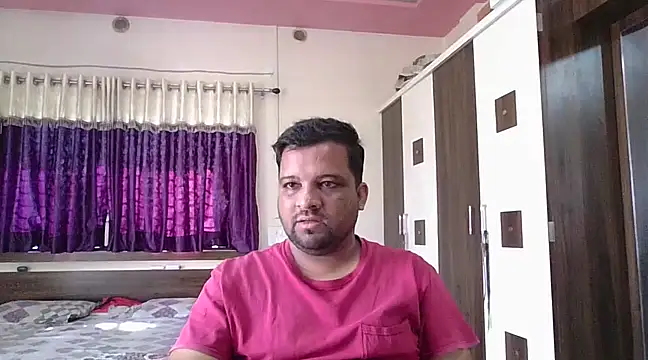 Snapshot of dhruv_love chatting on 02/20/25, 04:07 dhruv love online show from 02/20/25, 04:07