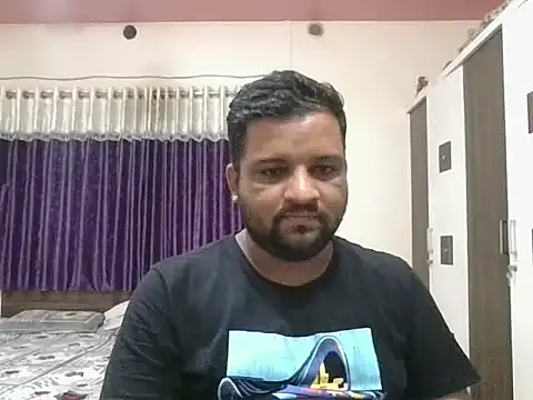 Snapshot of dhruv_love chatting on 06/18/26, 01:27 dhruv love online show from 06/18/26, 01:27