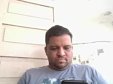 Snapshot of dhruv_love chatting on 06/05/26, 04:50 dhruv love online show from 06/05/26, 04:50