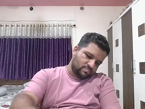 Snapshot of dhruv_love chatting on 06/17/26, 01:54 dhruv love online show from 06/17/26, 01:54