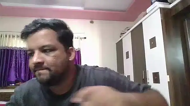 Snapshot of dhruv_love chatting on 02/28/25, 05:37 dhruv love online show from 02/28/25, 05:37