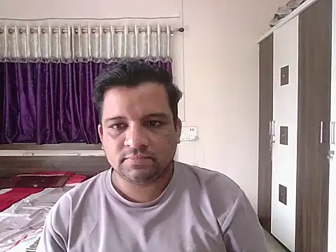 Snapshot of dhruv_love chatting on 10/07/25, 04:46 dhruv love online show from 10/07/25, 04:46