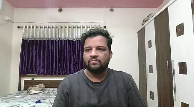 Snapshot of dhruv_love chatting on 02/06/25, 04:58 dhruv love online show from 02/06/25, 04:58