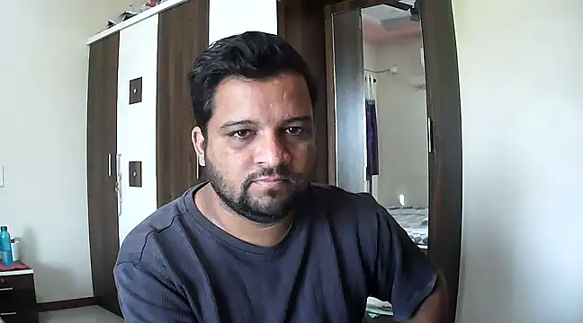 Snapshot of dhruv_love chatting on 12/03/24, 05:15 dhruv love online show from 12/03/24, 05:15