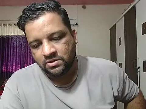 Snapshot of dhruv_love chatting on 04/22/26, 04:19 dhruv love online show from 04/22/26, 04:19