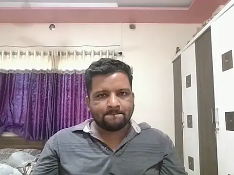 Snapshot of dhruv_love chatting on 06/19/26, 11:38 dhruv love online show from 06/19/26, 11:38