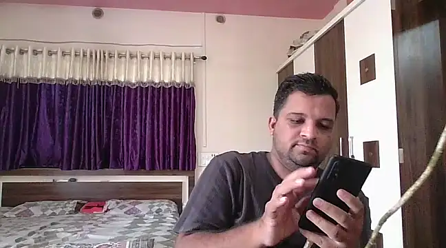 Snapshot of dhruv_love chatting on 02/17/25, 08:41 dhruv love online show from 02/17/25, 08:41