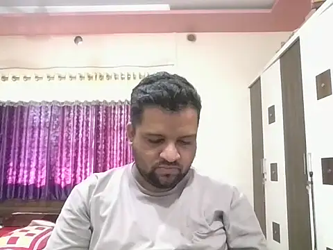 Snapshot of dhruv_love chatting on 04/24/26, 04:14 dhruv love online show from 04/24/26, 04:14