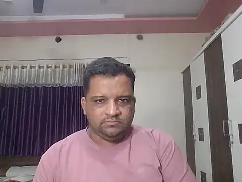 Snapshot of dhruv_love chatting on 06/01/26, 05:01 dhruv love online show from 06/01/26, 05:01