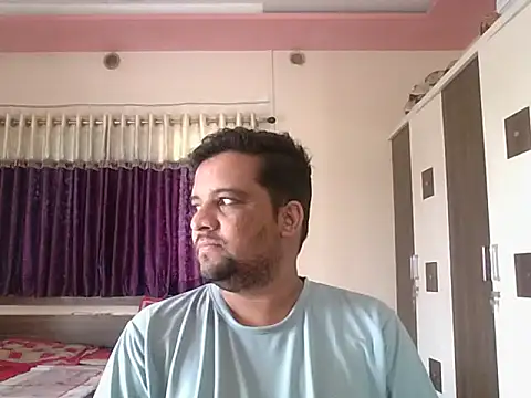 Snapshot of dhruv_love chatting on 09/09/25, 07:40 dhruv love online show from 09/09/25, 07:40