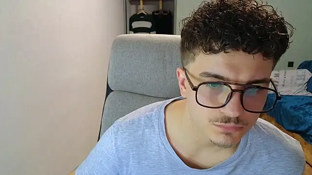 Remy Miles online show from 11/26/25, 02:17