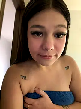 Alyshanon18 online show from 09/24/25, 10:38