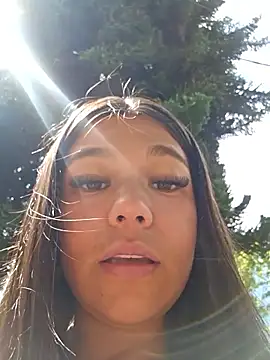 Alyshanon18 online show from 11/30/25, 03:35