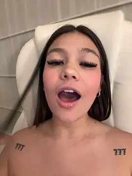 Alyshanon18 online show from 03/23/25, 03:21