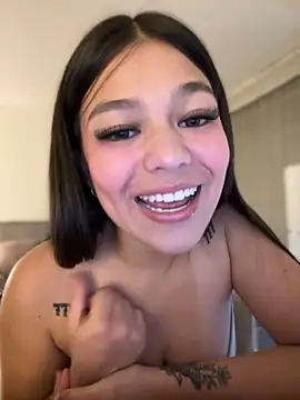 Alyshanon18 online show from 09/10/25, 10:09
