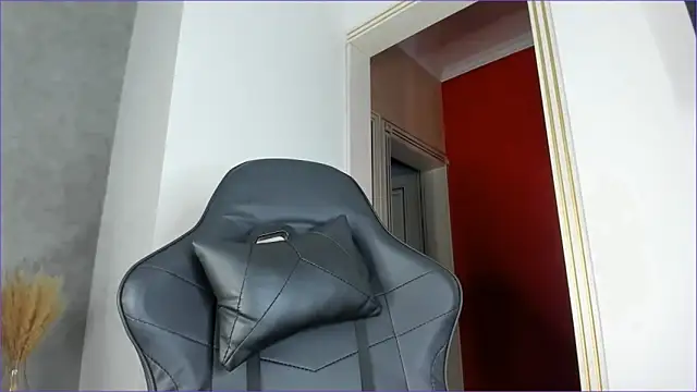 taeni lara online show from 09/13/25, 09:53