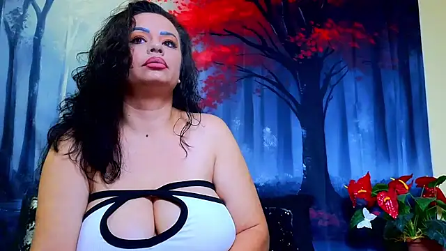 ElizabethEven online show from 11/12/25, 09:07