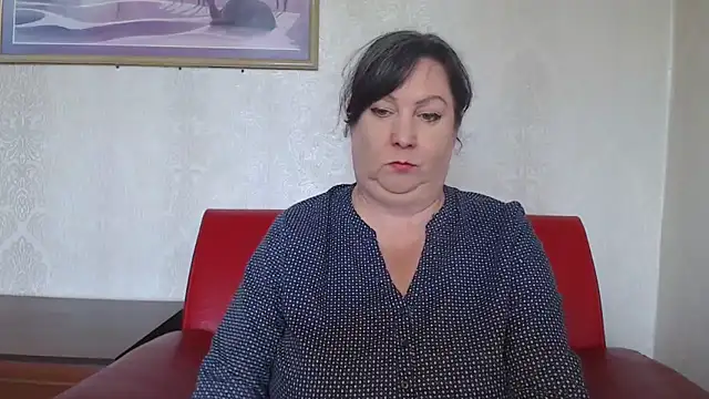 Snapshot of Milf4love50 chatting on 05/15/26, 10:02 Milf4love50 online show from 05/15/26, 10:02