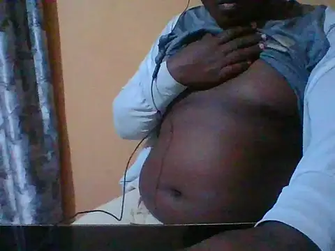 honeyswit online show from 10/21/25, 10:42