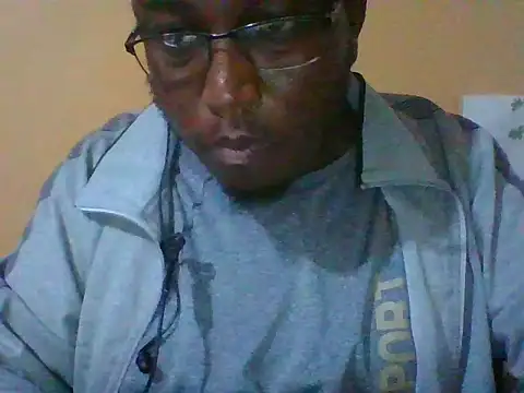 Snapshot of honeyswit chatting on 09/12/25, 06:29 honeyswit online show from 09/12/25, 06:29