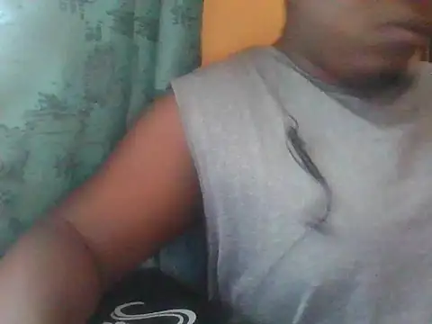 Snapshot of honeyswit chatting on 07/14/26, 10:32 honeyswit online show from 07/14/26, 10:32