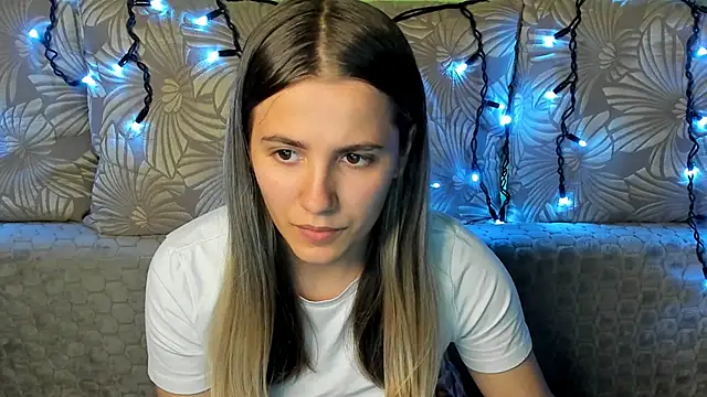 MaggieCake online show from 10/21/25, 12:00