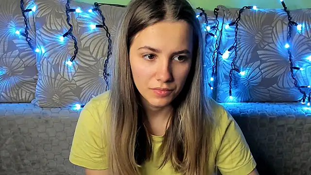 MaggieCake online show from 11/05/25, 05:10