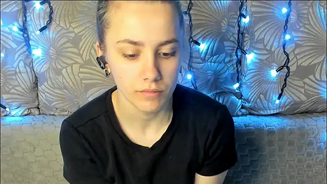 Snapshot of MaggieCake chatting on 04/14/26, 04:50 MaggieCake online show from 04/14/26, 04:50