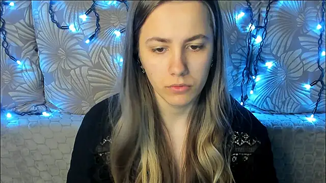 MaggieCake online show from 05/03/26, 02:38