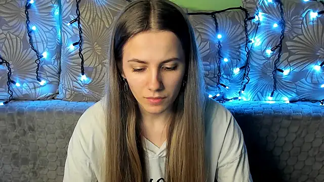 Snapshot of MaggieCake chatting on 01/19/25, 01:43 MaggieCake online show from 01/19/25, 01:43
