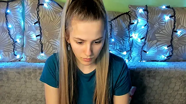 Snapshot of MaggieCake chatting on 01/27/25, 05:14 MaggieCake online show from 01/27/25, 05:14