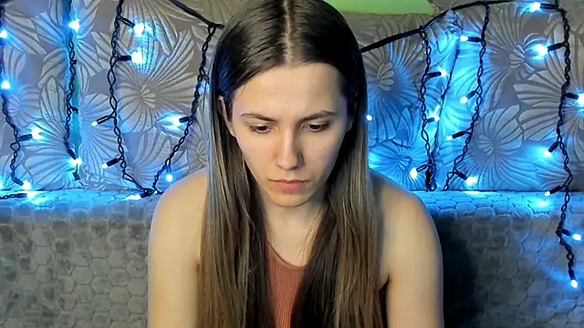 Snapshot of MaggieCake chatting on 02/15/25, 04:58 MaggieCake online show from 02/15/25, 04:58