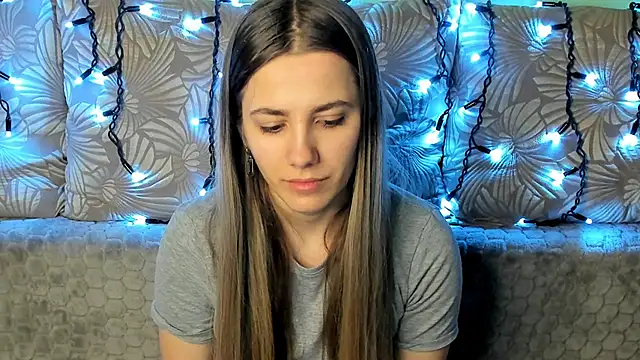 Snapshot of MaggieCake chatting on 03/02/25, 05:44 MaggieCake online show from 03/02/25, 05:44