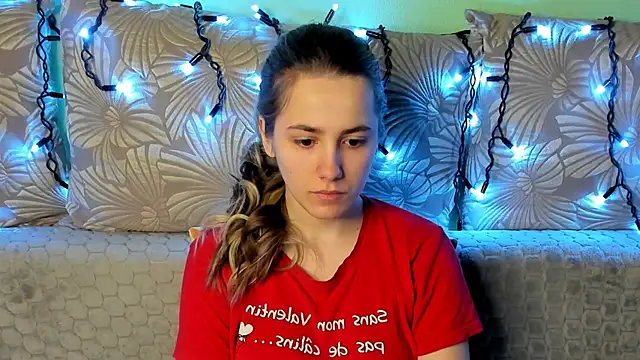 Snapshot of MaggieCake chatting on 03/03/26, 03:35 MaggieCake online show from 03/03/26, 03:35