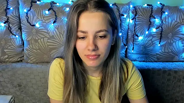 MaggieCake online show from 12/18/25, 03:55