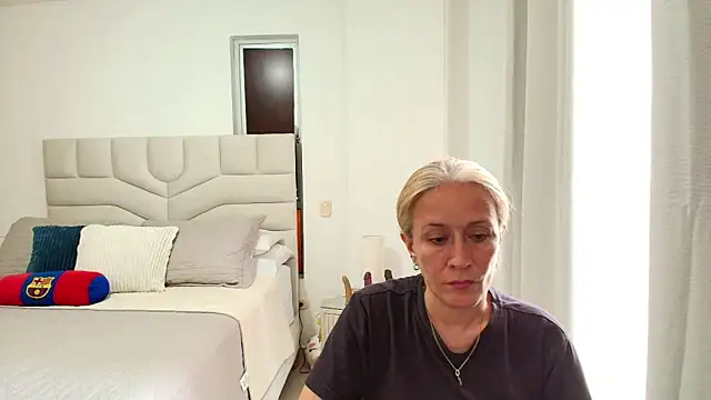 Naty Stone online show from 04/01/26, 08:50