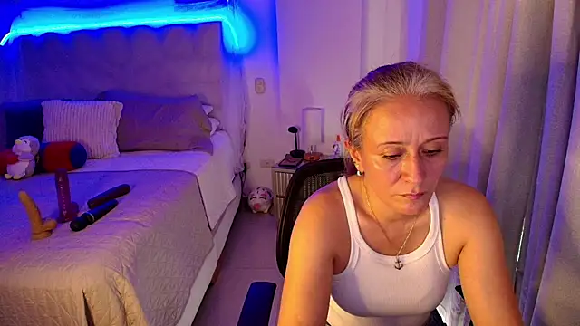 Naty Stone online show from 05/19/26, 10:06