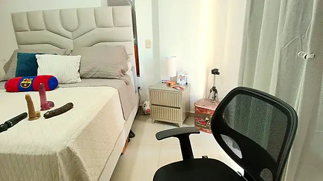 Naty Stone online show from 04/14/26, 09:20