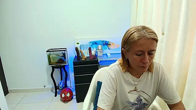 Snapshot of Naty_Stone chatting on 10/14/25, 10:31 Naty Stone online show from 10/14/25, 10:31