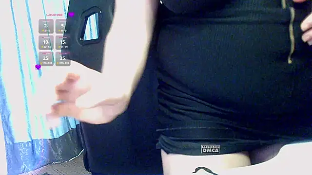 Snapshot of Mrs_Dream chatting on 03/19/25, 04:57 Mrs Dream online show from 03/19/25, 04:57