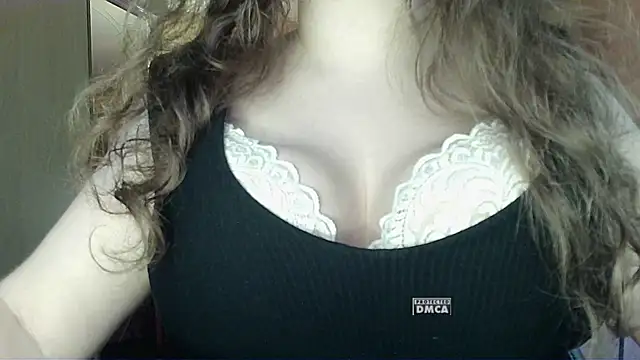 Snapshot of Mrs_Dream chatting on 09/27/25, 01:28 Mrs Dream online show from 09/27/25, 01:28